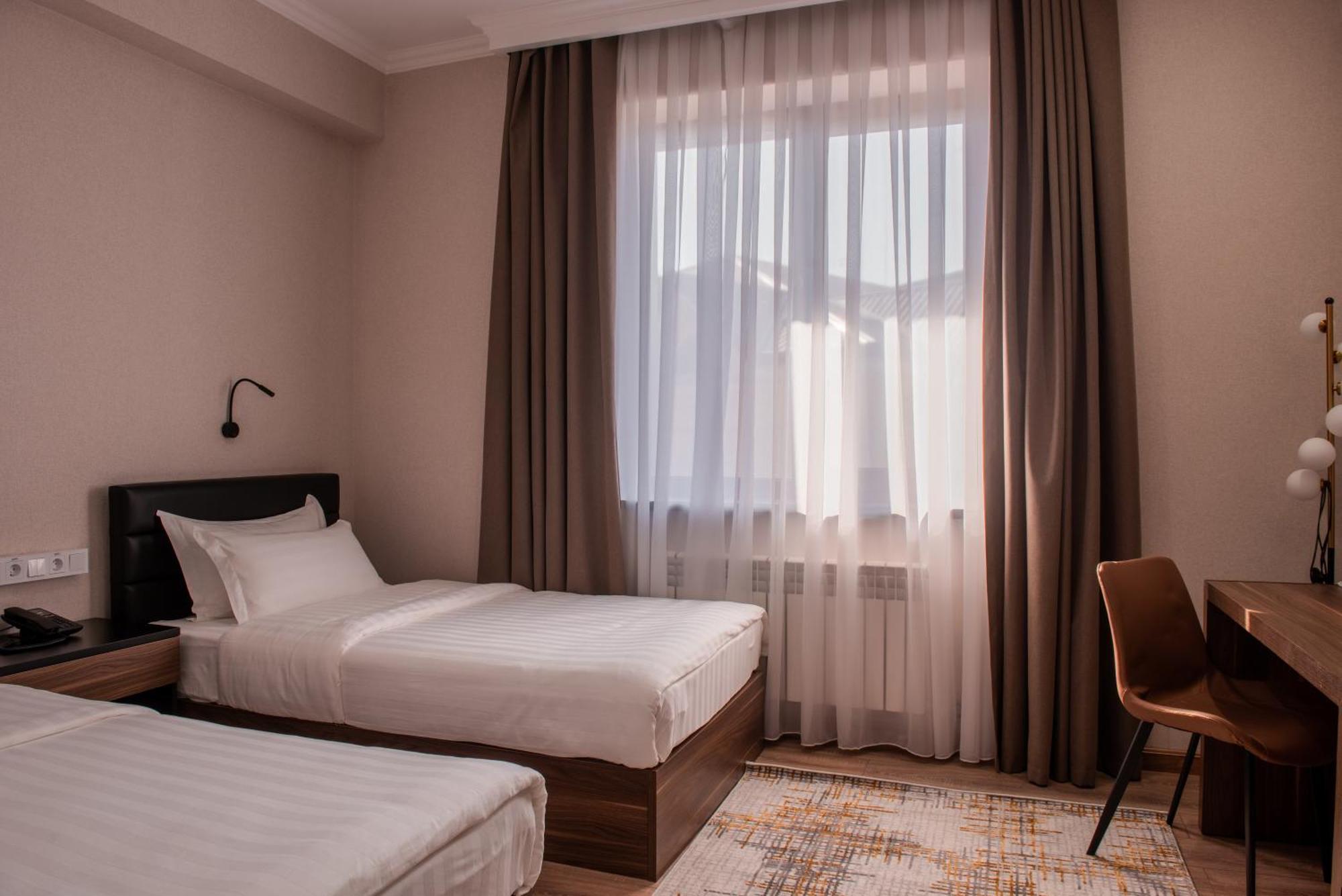 Silk Road Premium Hotel Tashkent Exterior foto
