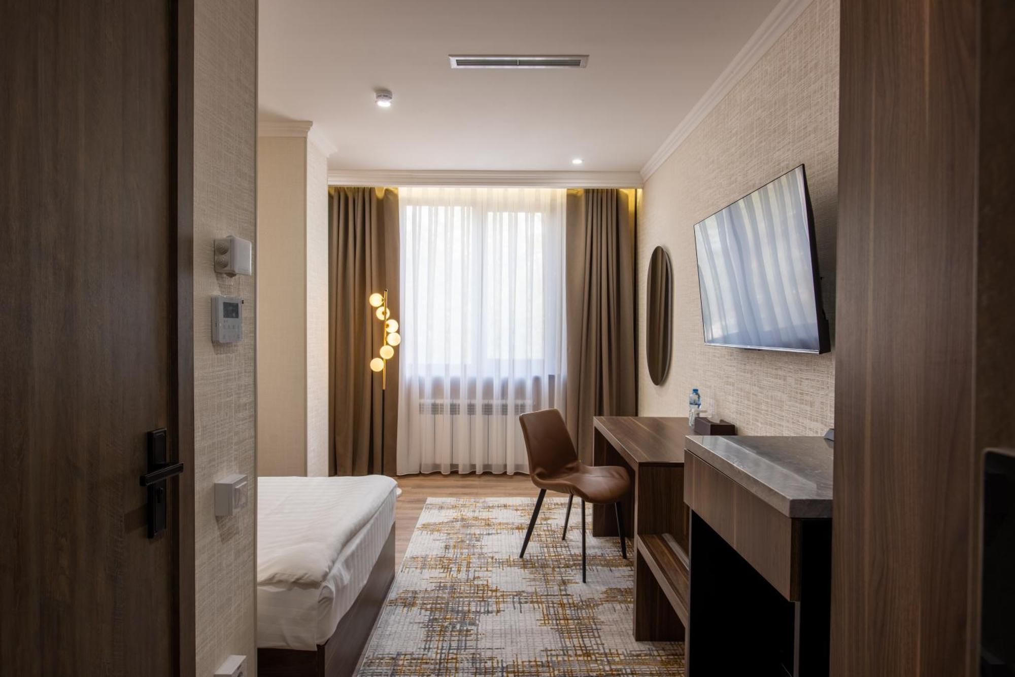 Silk Road Premium Hotel Tashkent Exterior foto