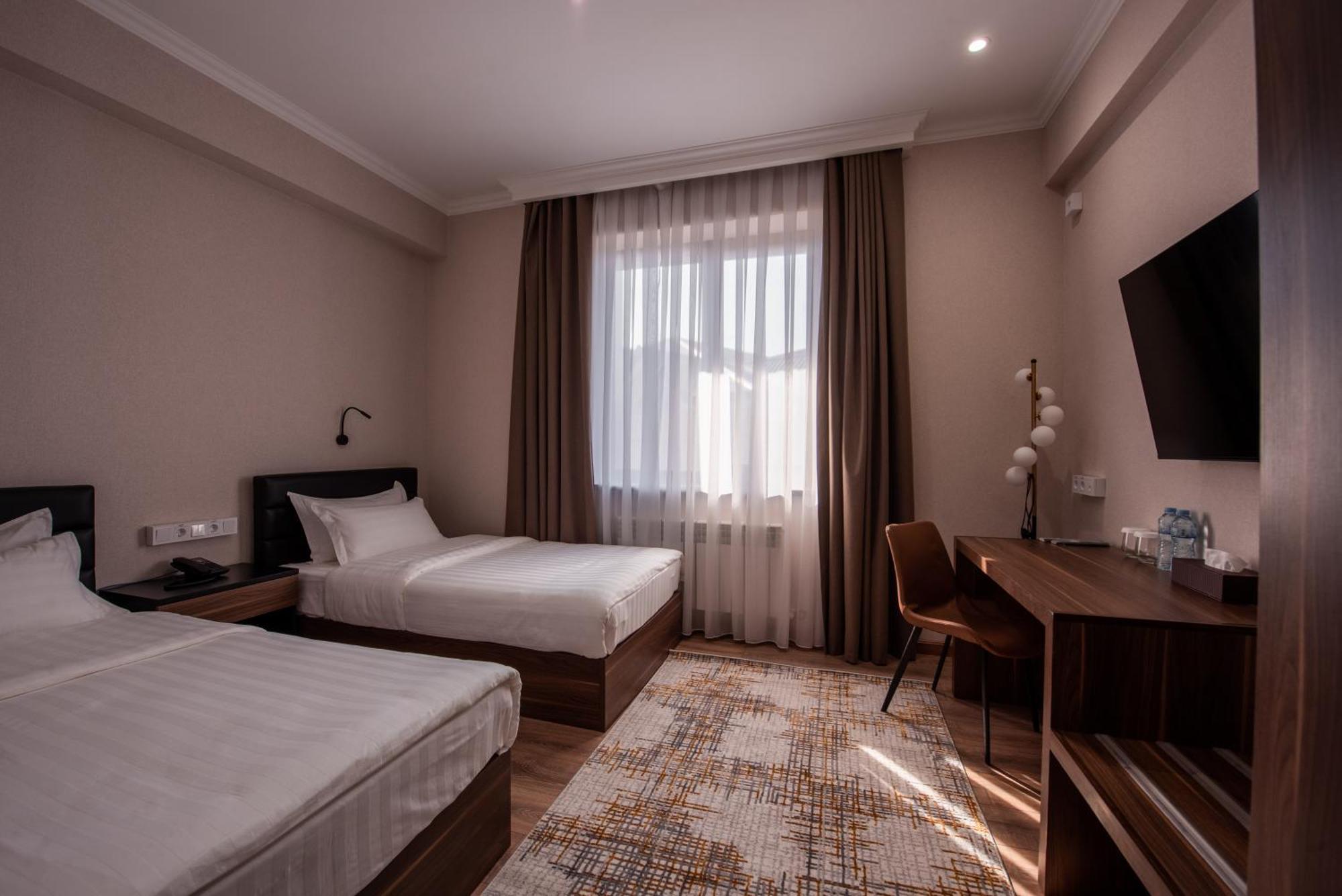 Silk Road Premium Hotel Tashkent Exterior foto